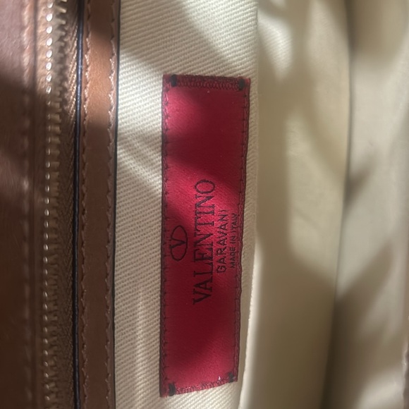 Valentino caravani authentic purse - Picture 10 of 10